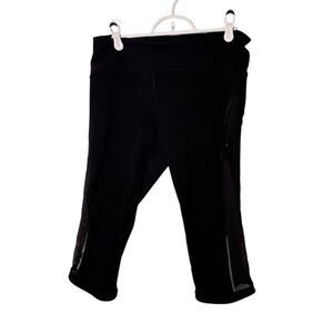 Lululemon Size 8‎ Black Mesh Crop Leggings